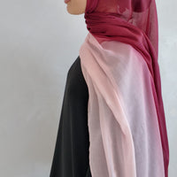 Maroon / pink