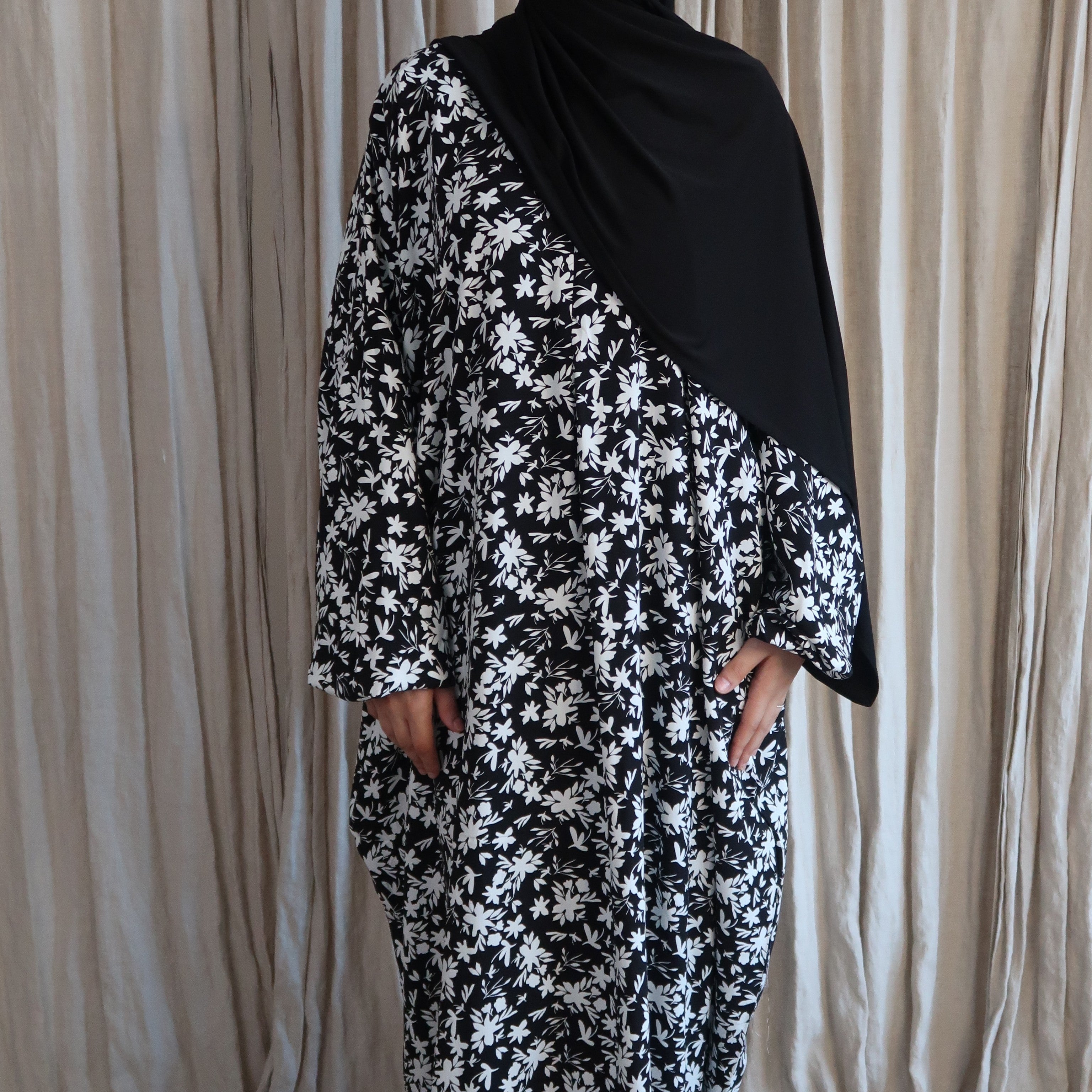 Abaya dress extra long length with pockets
