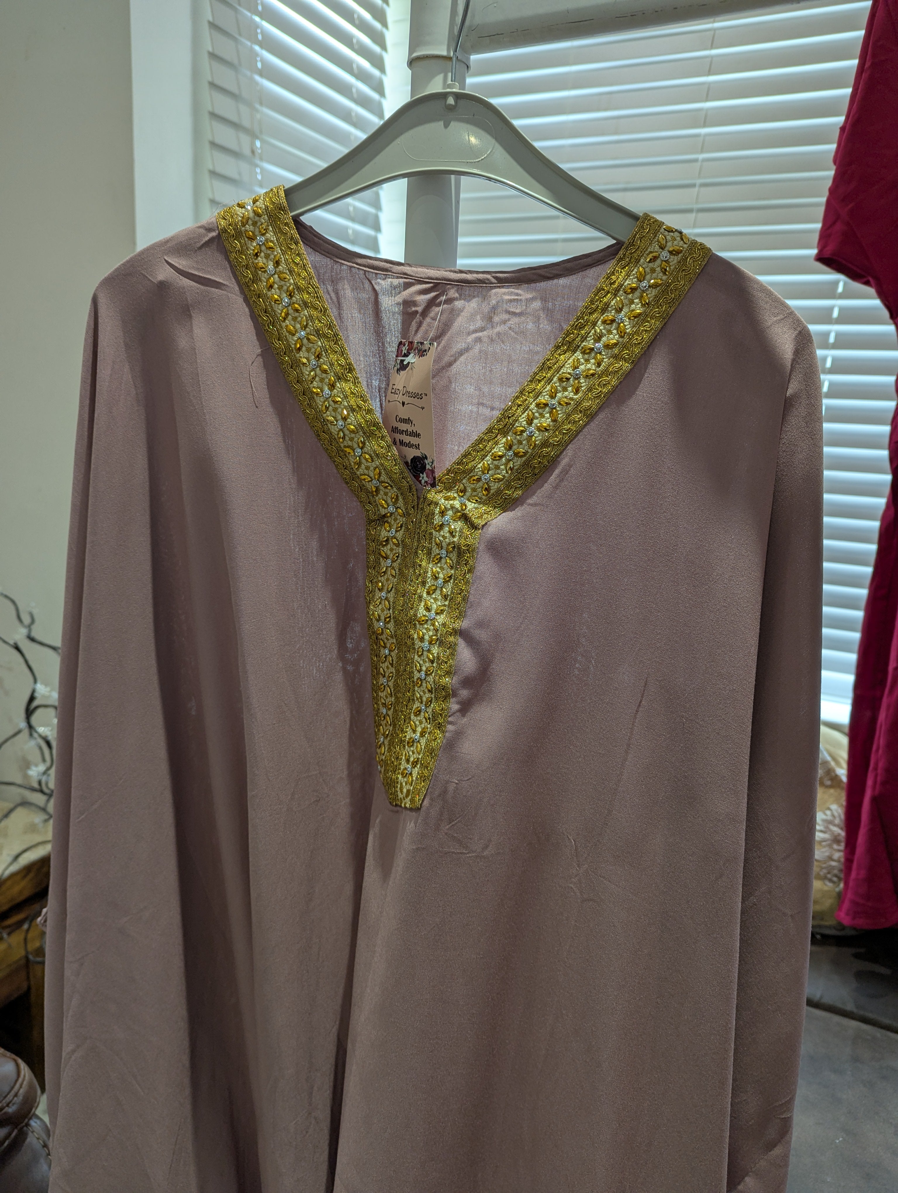 KAFTANS (small defect on neck) no returns