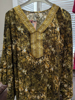 Load image into Gallery viewer, KAFTANS (small defect on neck) no returns
