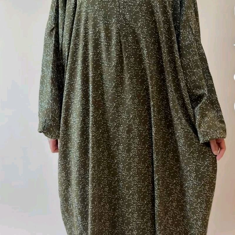 Regular length abaya dress with pockets