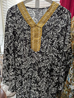 Load image into Gallery viewer, KAFTANS (small defect on neck) no returns

