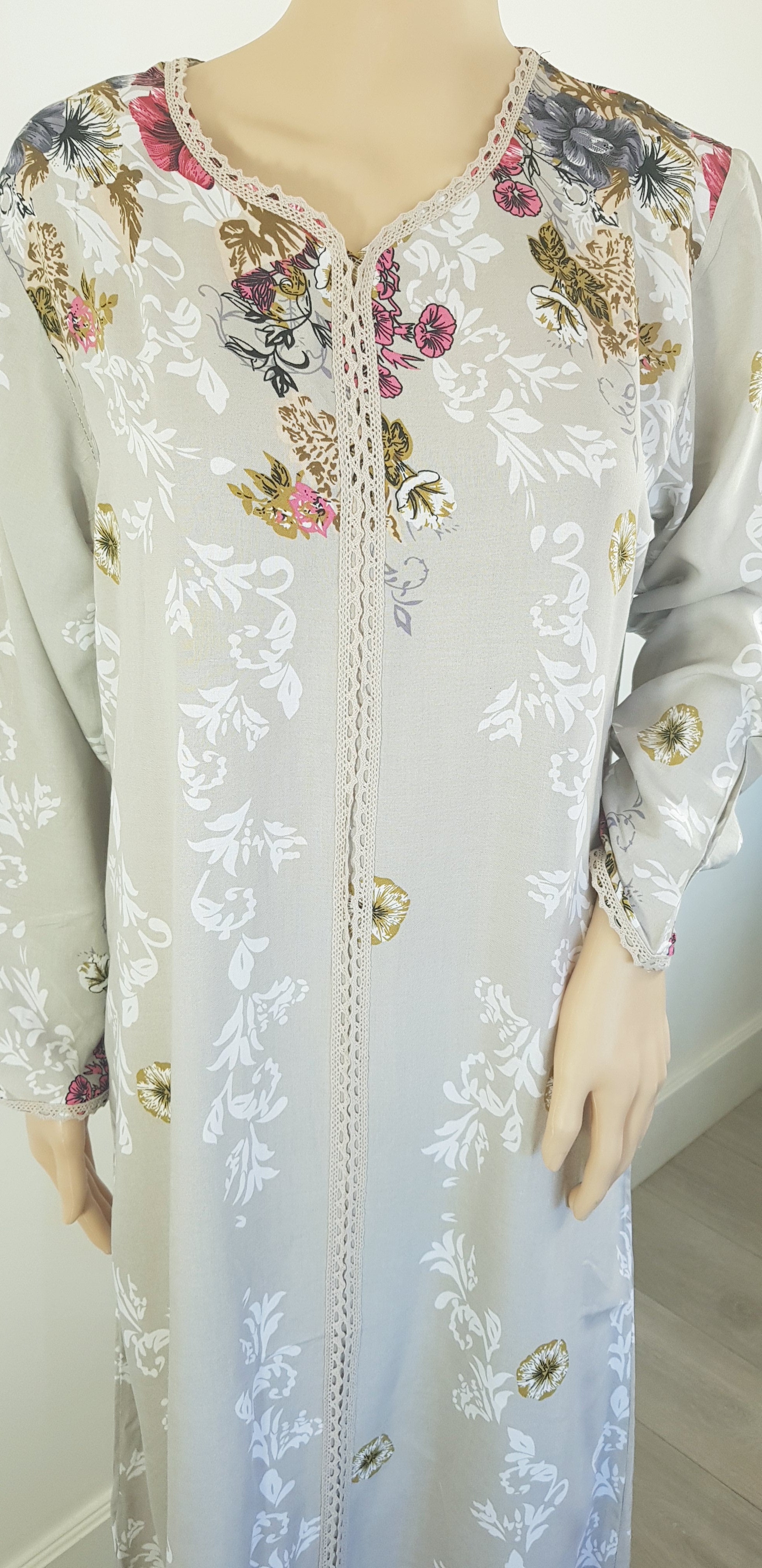 Pretty Fusion - Long Sleeve maxi dress