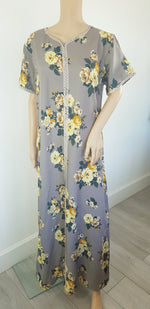 Load image into Gallery viewer, Yellow Blend - Short Sleeve maxi dress
