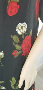 Load image into Gallery viewer, Roses are Red - Short Sleeve maxi dress
