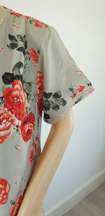 Load image into Gallery viewer, Peachy Roses - Short Sleeve maxi dress
